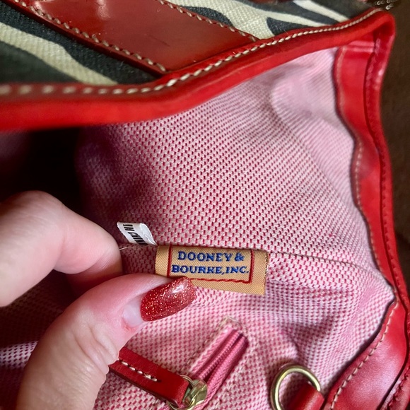 Dooney & Bourke Vintage Serengeti Collection Giraffe Print Tote - Picture 3 of 8